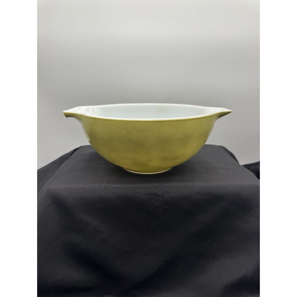 Vintage Pyrex Verde Avocado Green Cinderella Mixing Nesting Bowl 2.5 Qt 443